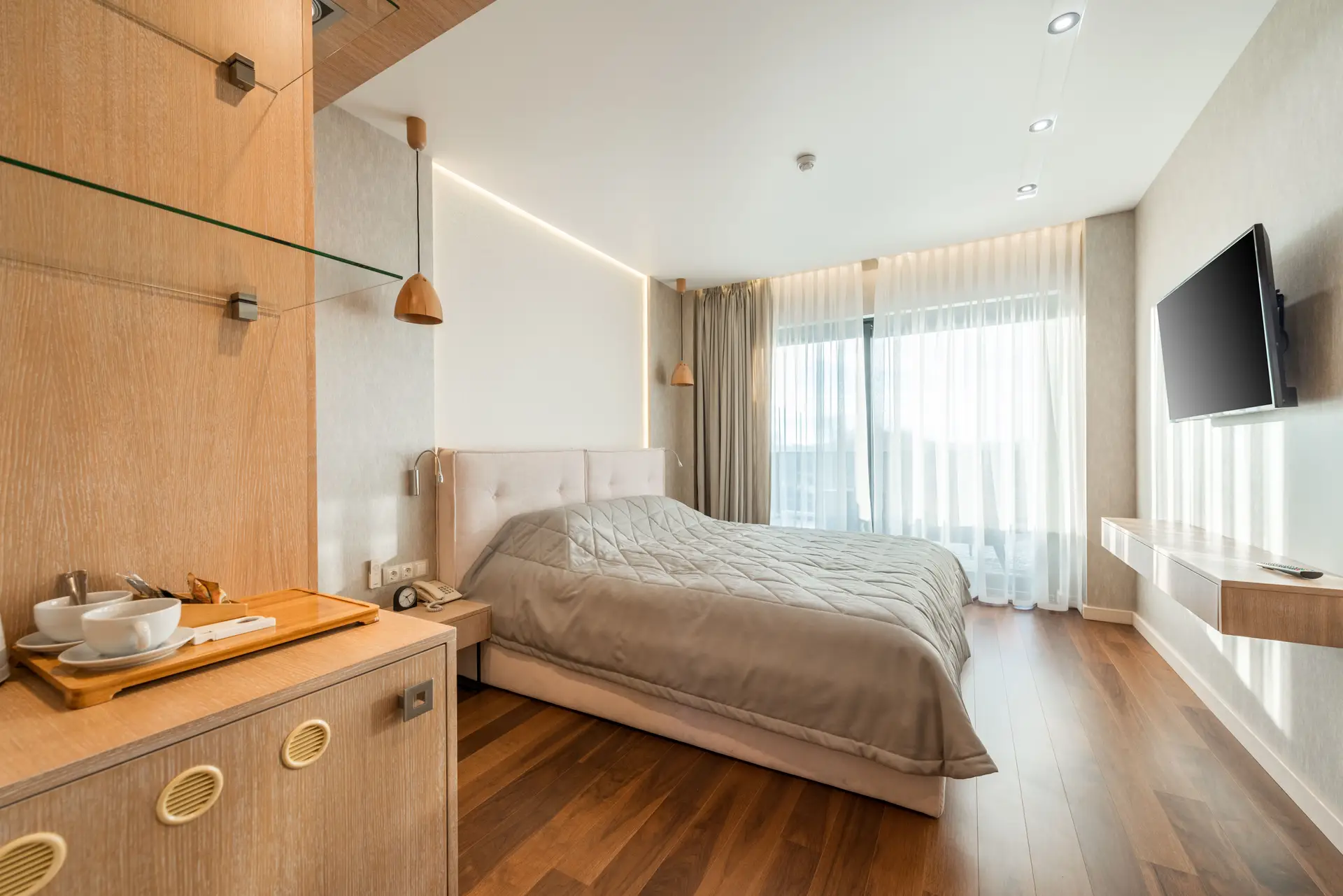 Sunlit Suite